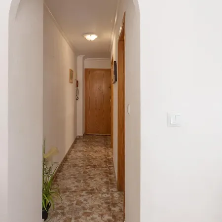 דירה 50 Meters From The טורבייחה